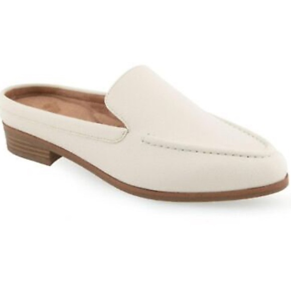 AEROSOLES Shoes - Women's Cream Loafers